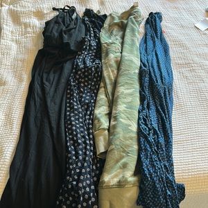 Set of three old navy dresses with free gift 🎁